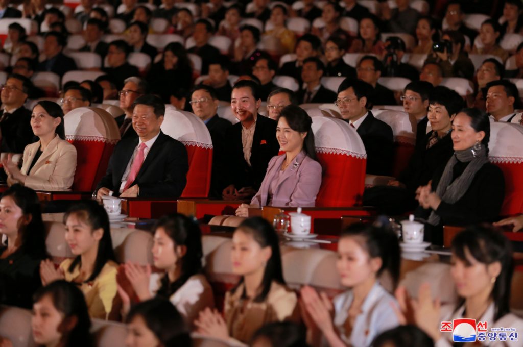 Attends Chinese Ballet Performance