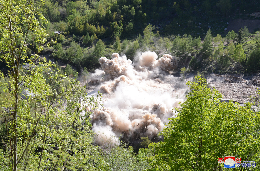 P’unggye-ri Nuclear Test Site Demolished Some Places)